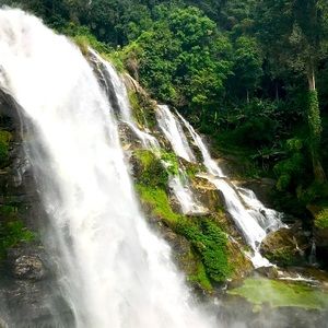 Meet your Posher, Becca